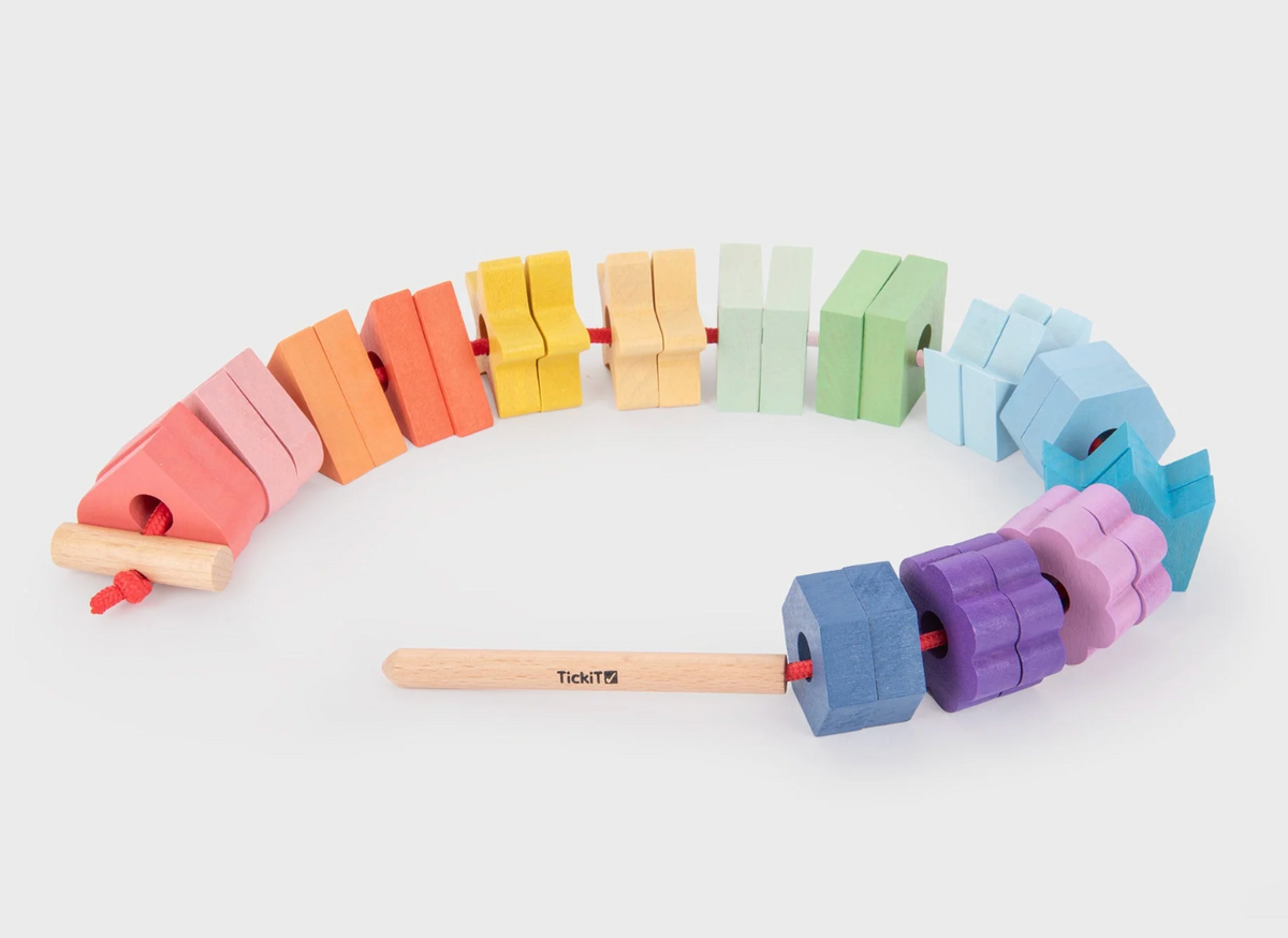 28 figuras de madera para enhebrar