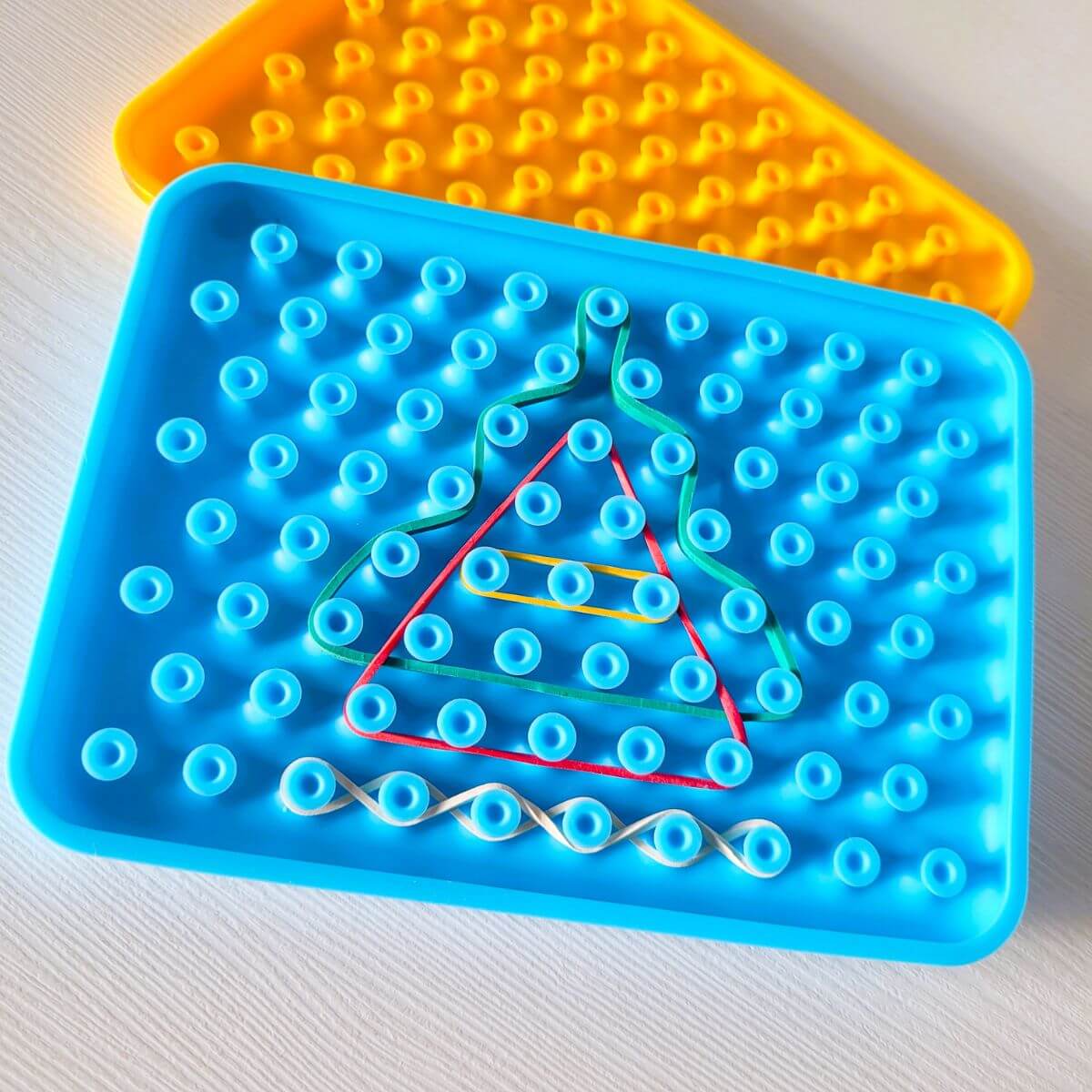 Wiggly panel sensorial