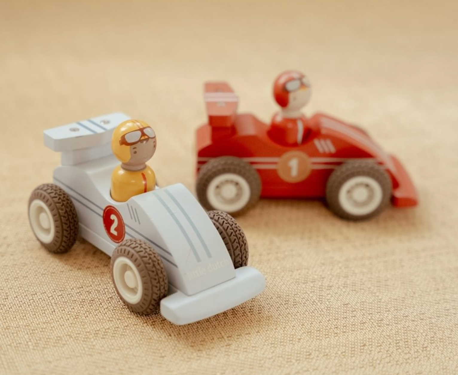 Set 2 coches de carrera Little dutch