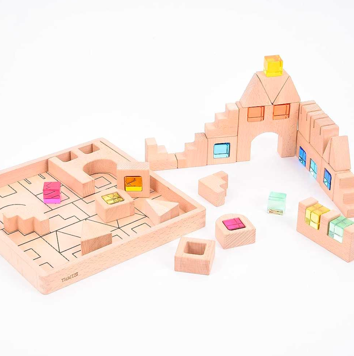 Bloques de construcción con gemas translúcidas