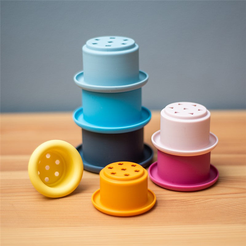 Vasos apilables de silicona para agua y arena - 7 piezas