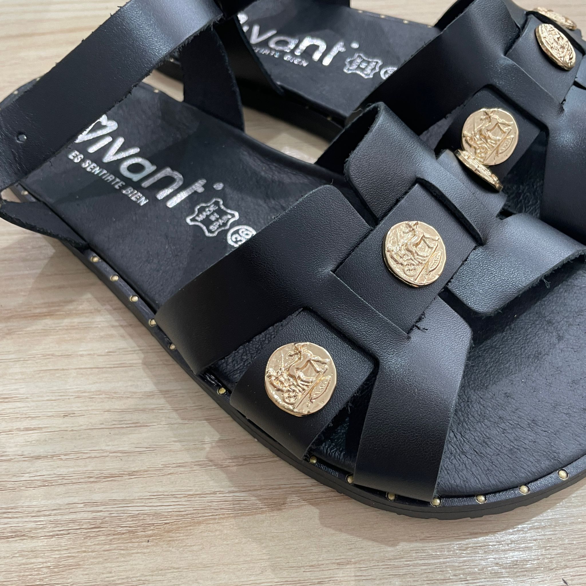Sandalia barefoot Vivant Venecia negro