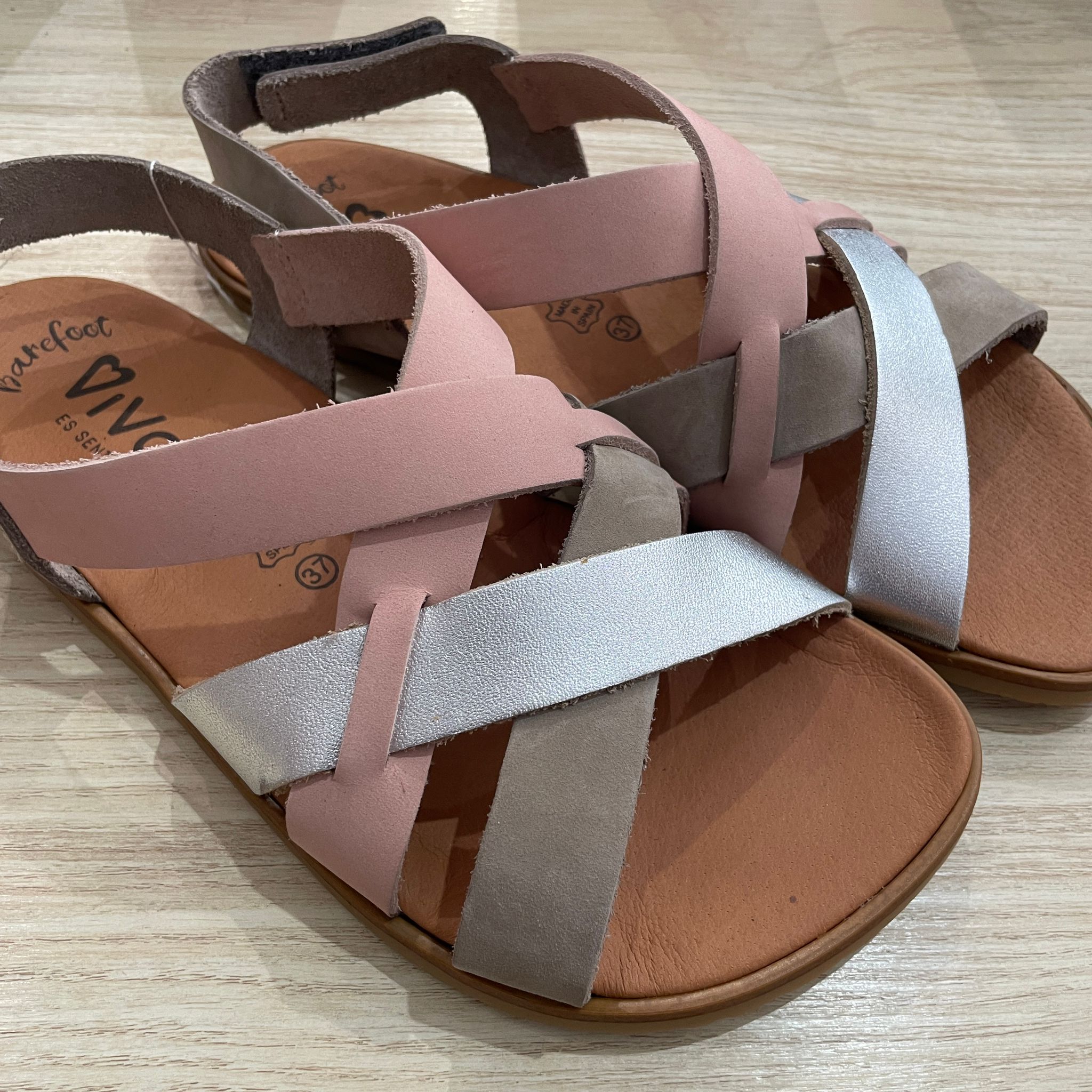 Sandalia barefoot Vivant Brisa gris/plata