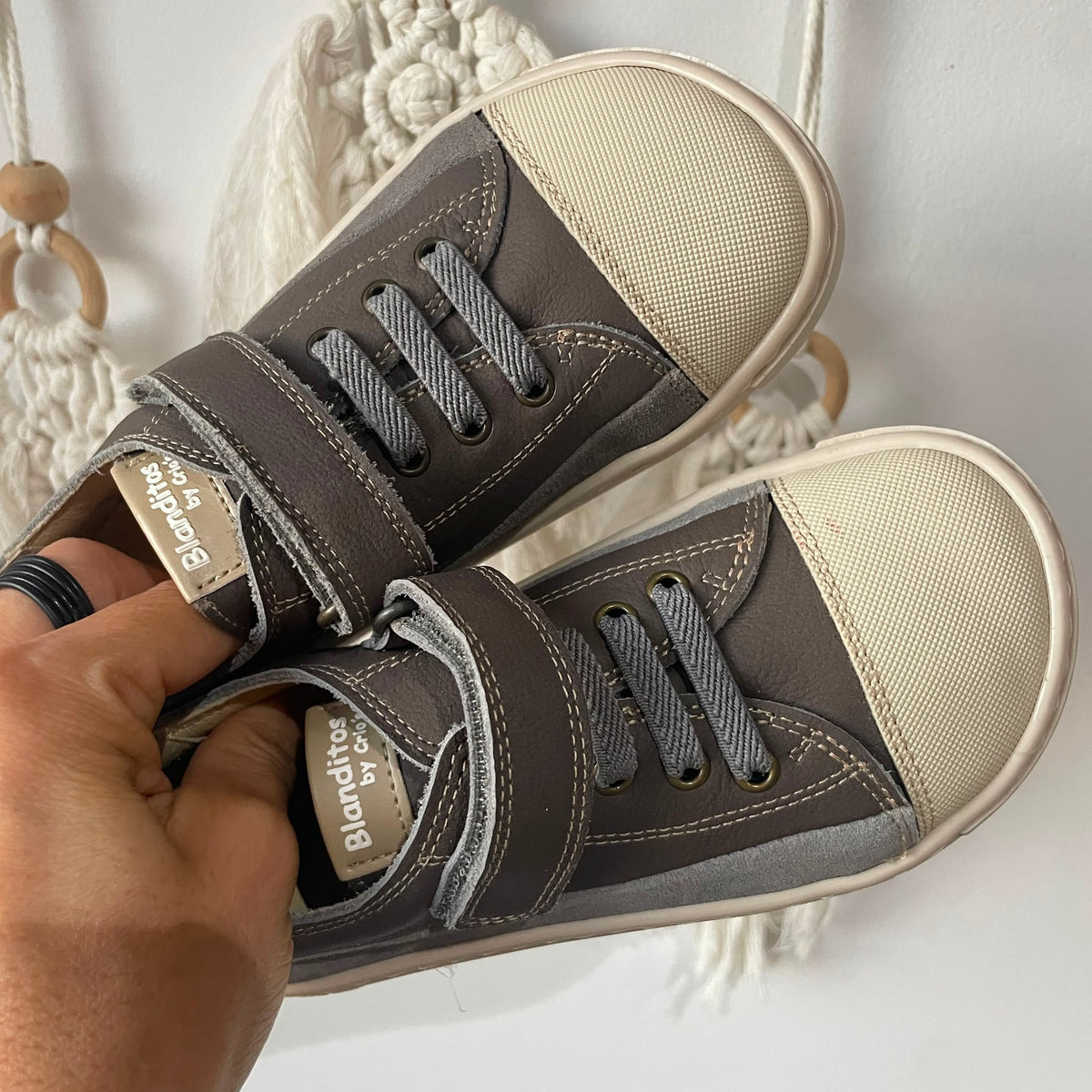 Blanditos Zapatillas grises (liquidación)