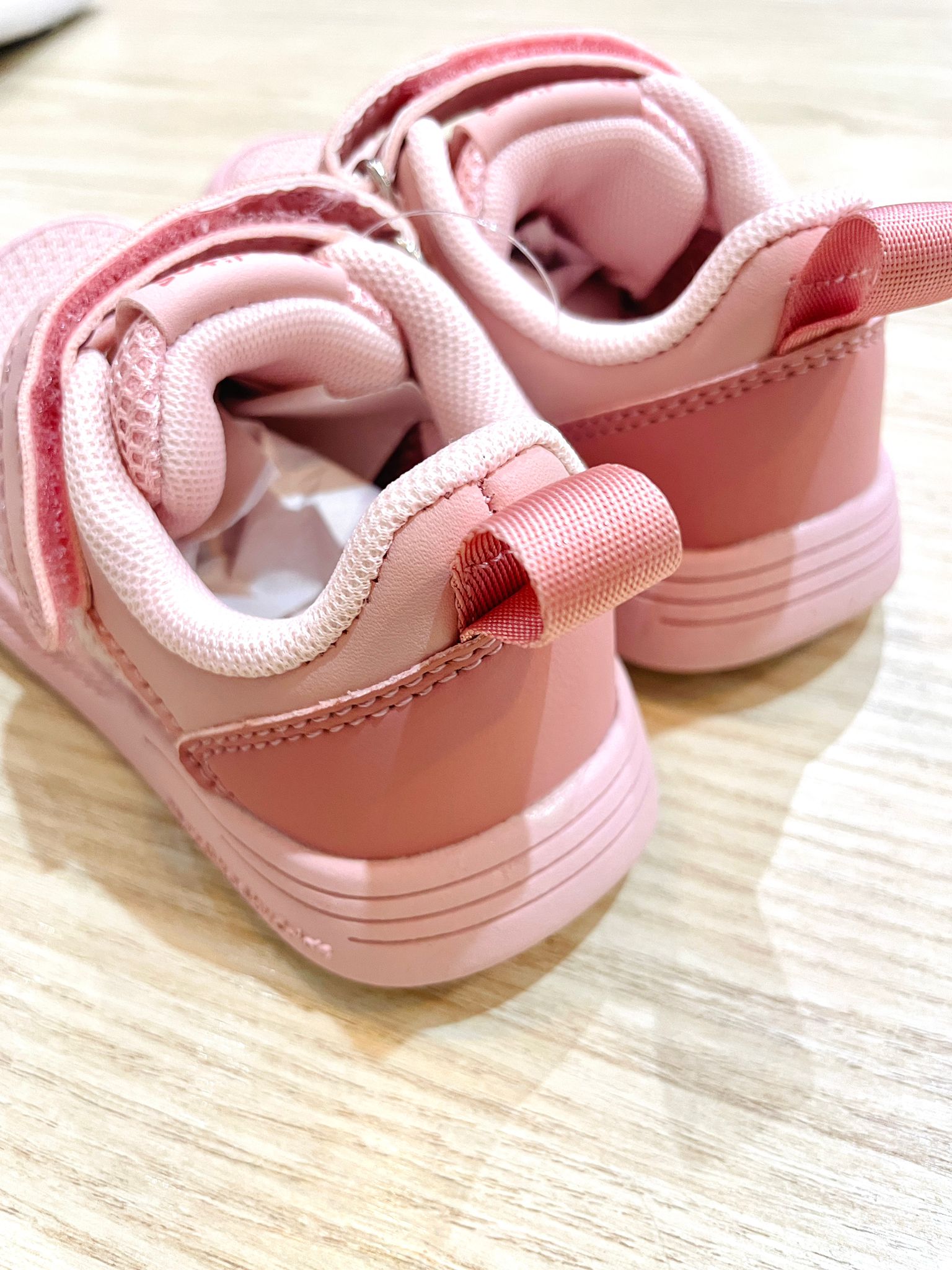 Deportivas Venus Rosa Blanditos