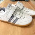 Deportiva Piel Junior Blanco y Plata  – Chetto
